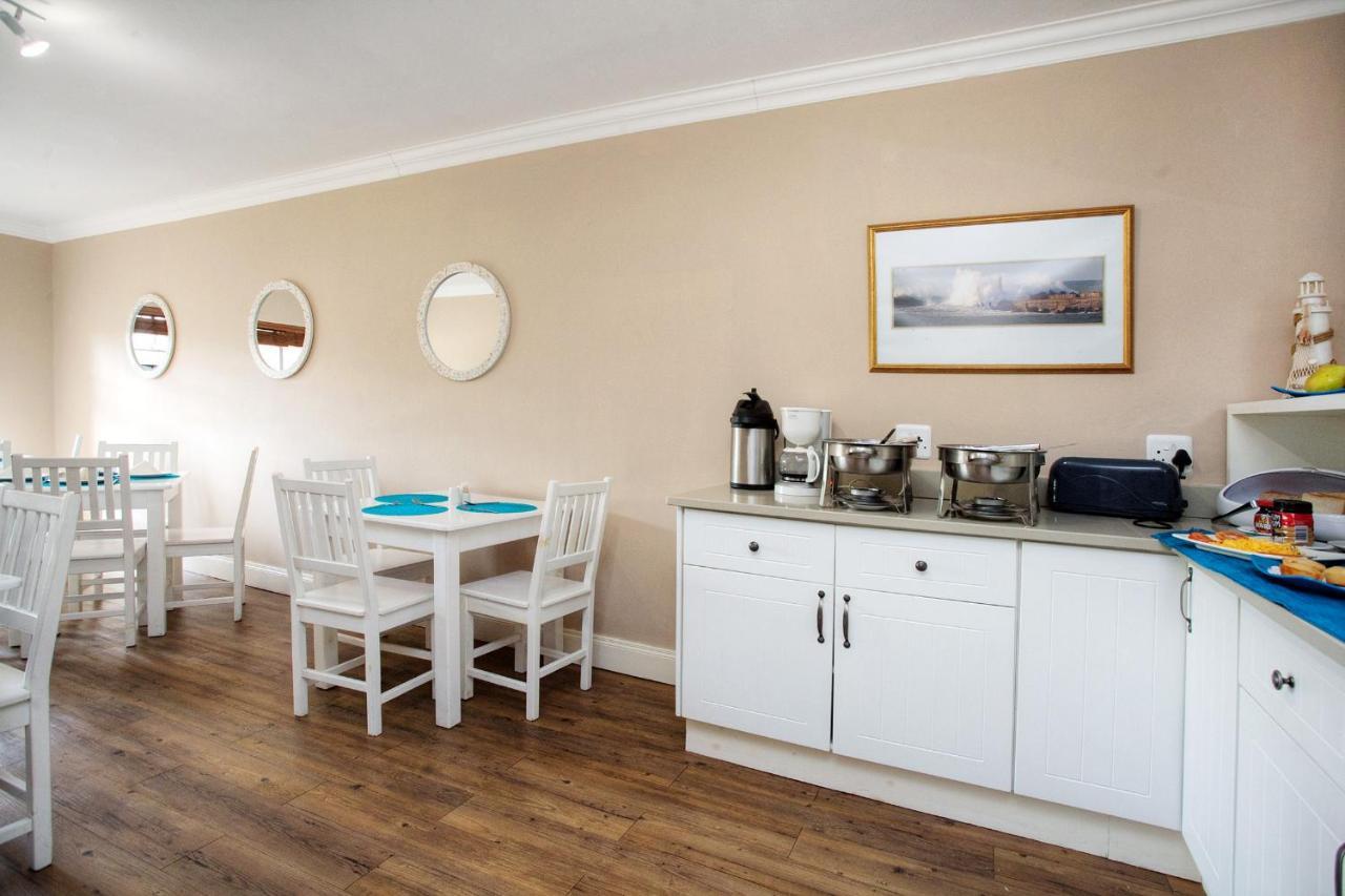 The Reef Apartments Ист-Лондон Экстерьер фото